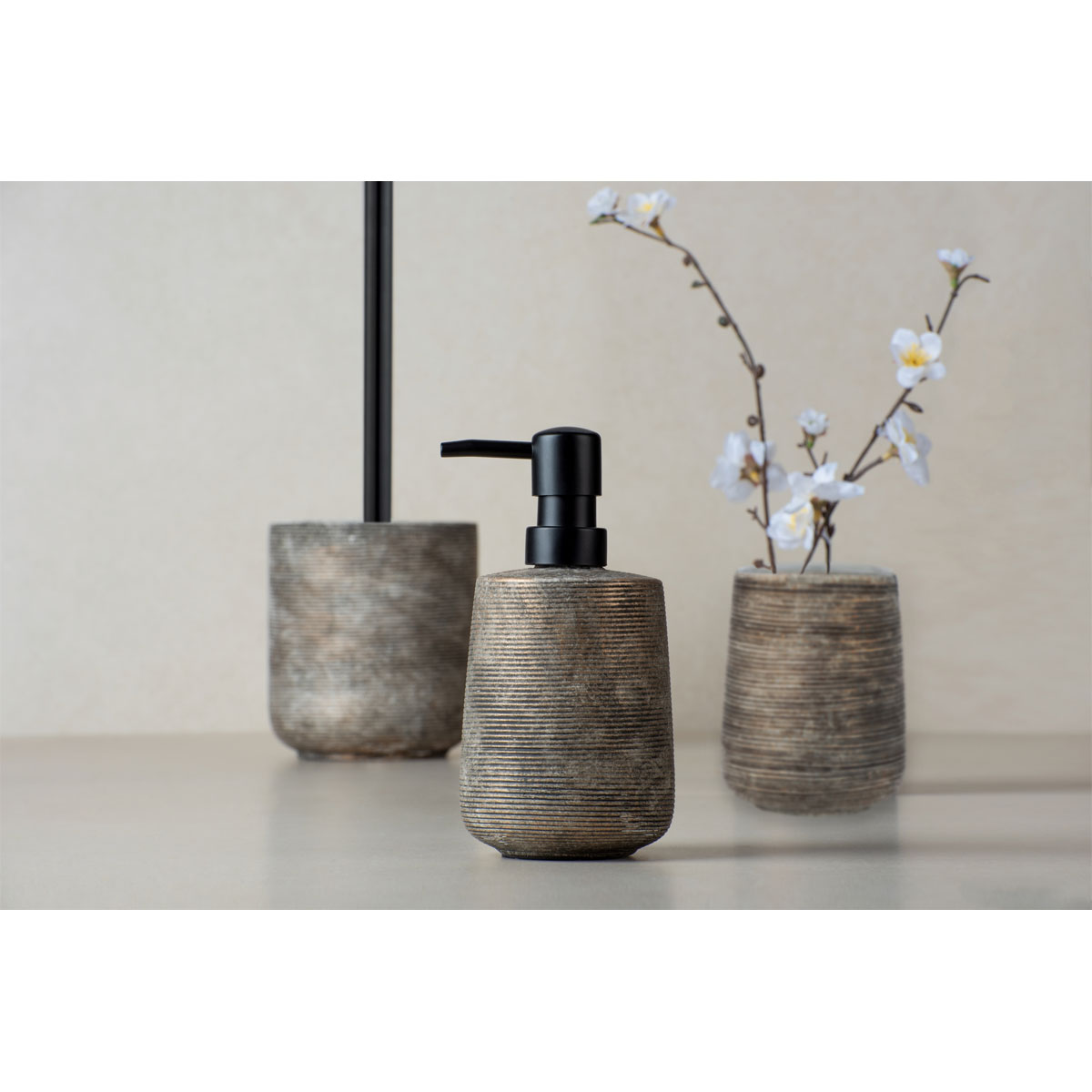 Wenko Keramik Bad-Accessoire Set Fedio 3-teilig Handbemaltes  Badaccessoire-Set 3- teilig | 514557 | Toilettenbürstenhalter